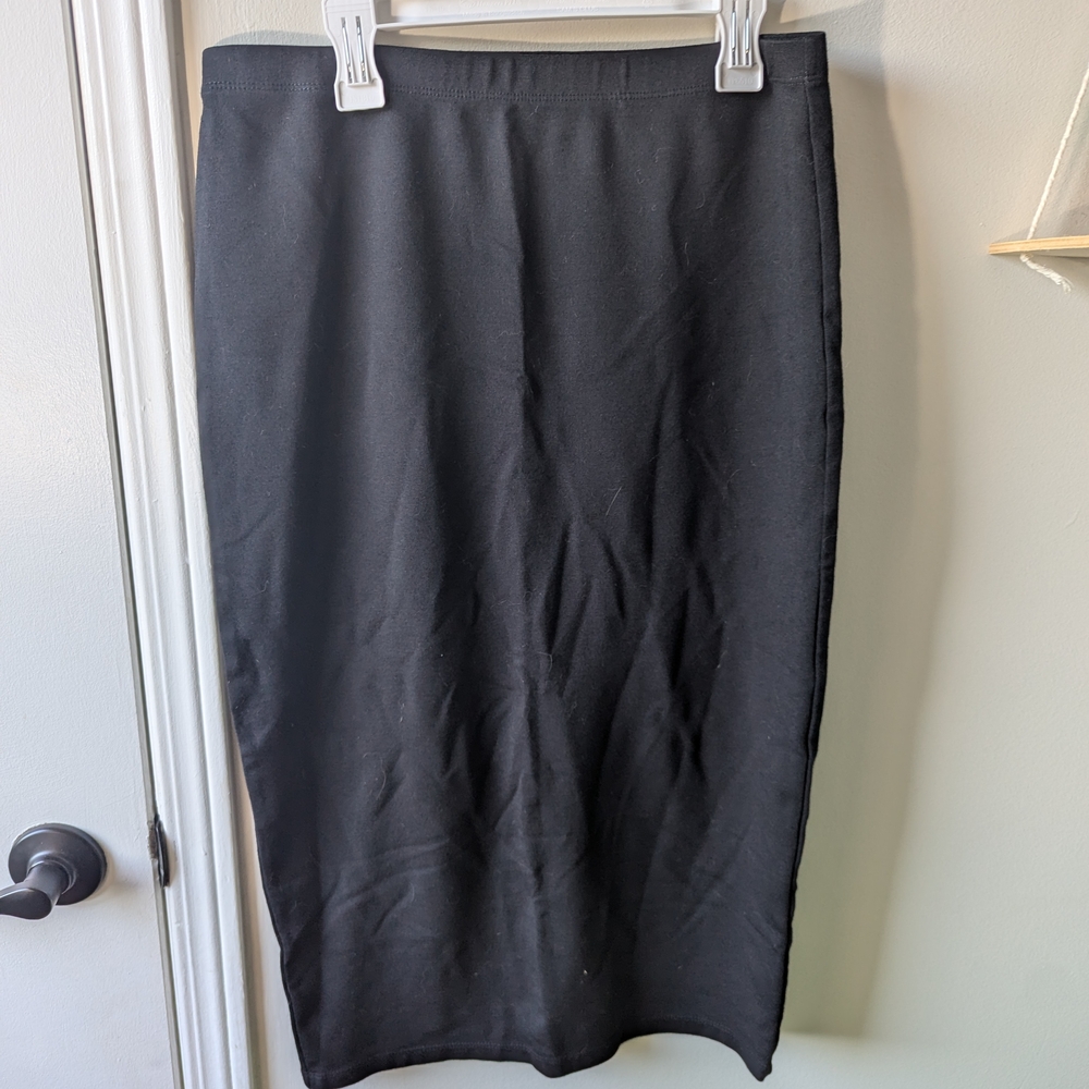 Max Studio Classic Black Midi Skirt In Excellent Condition